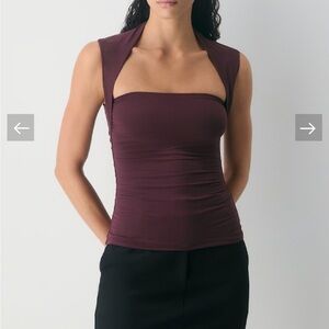 Aritzia contour flourish top